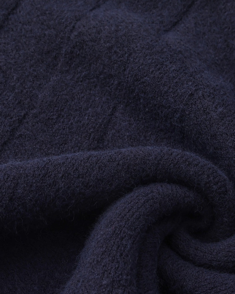 Diamond Pattern Knit Crew Sweater