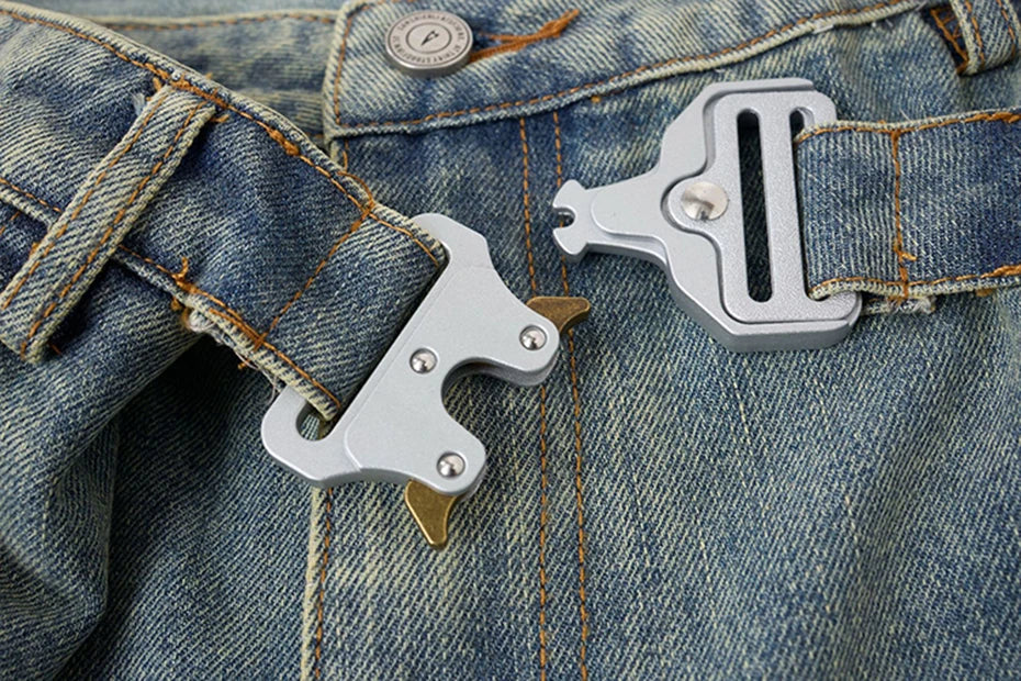 Buckle Detail Jorts