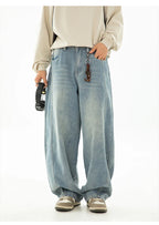 Essential Curved Leg Jeans