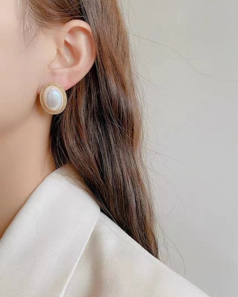 Lustrous Oval Pearl Stud Earrings