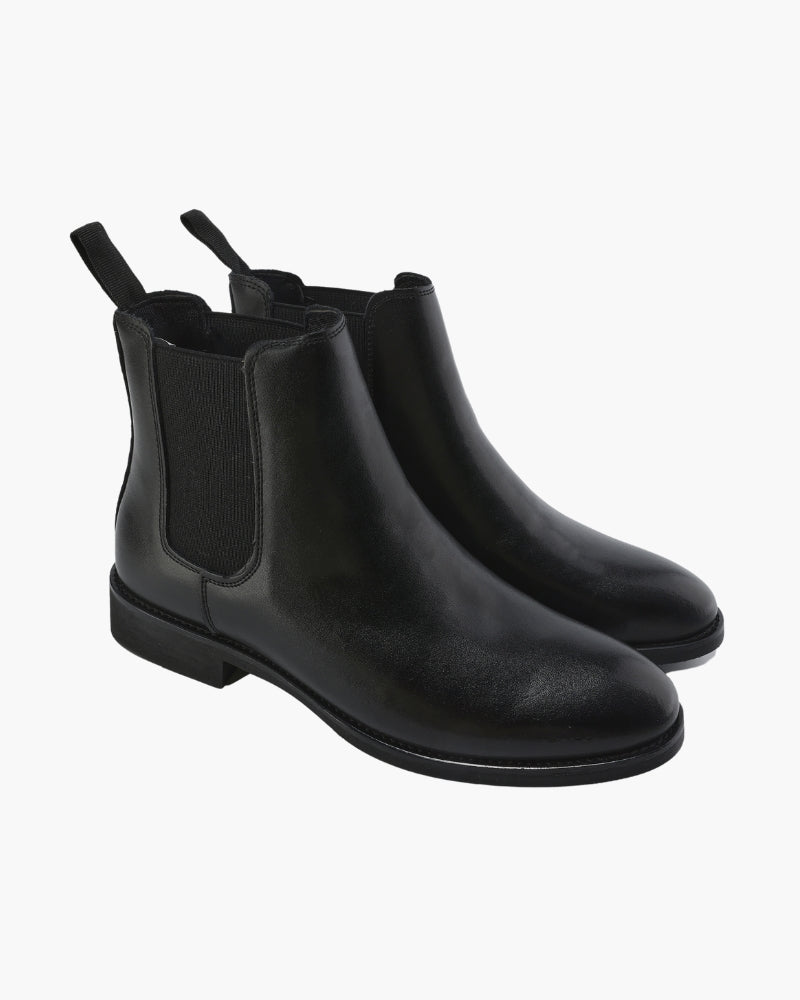 Classic Chelsea Boots with Timeless Elegance