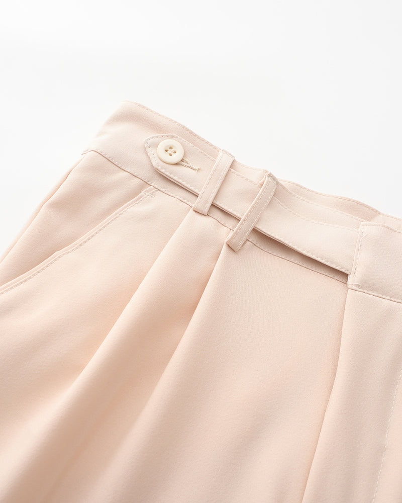 Chic High-Waisted Trousers Inspired by Parisian Style