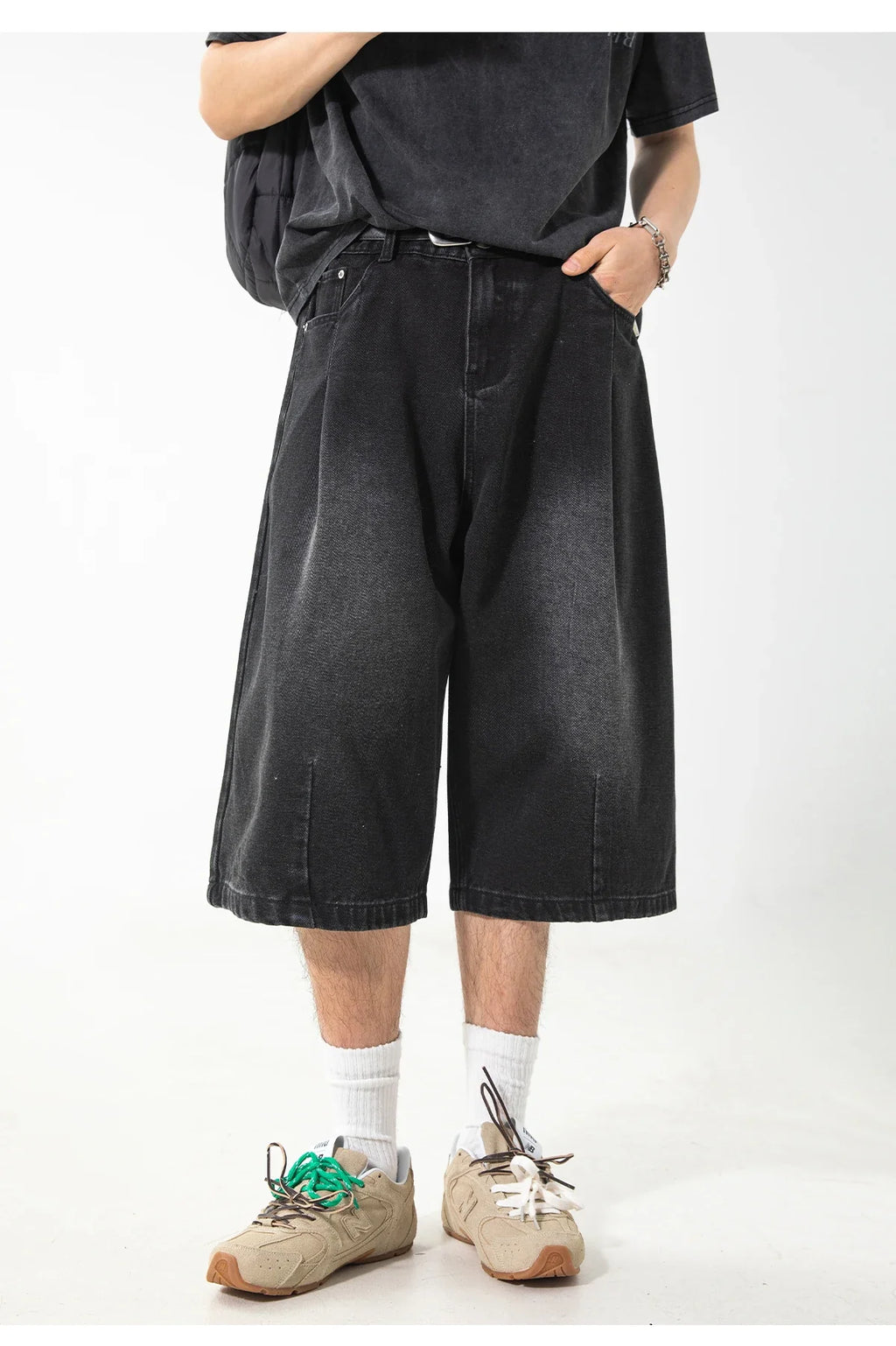 Pleat Front Vintage Wash Jorts