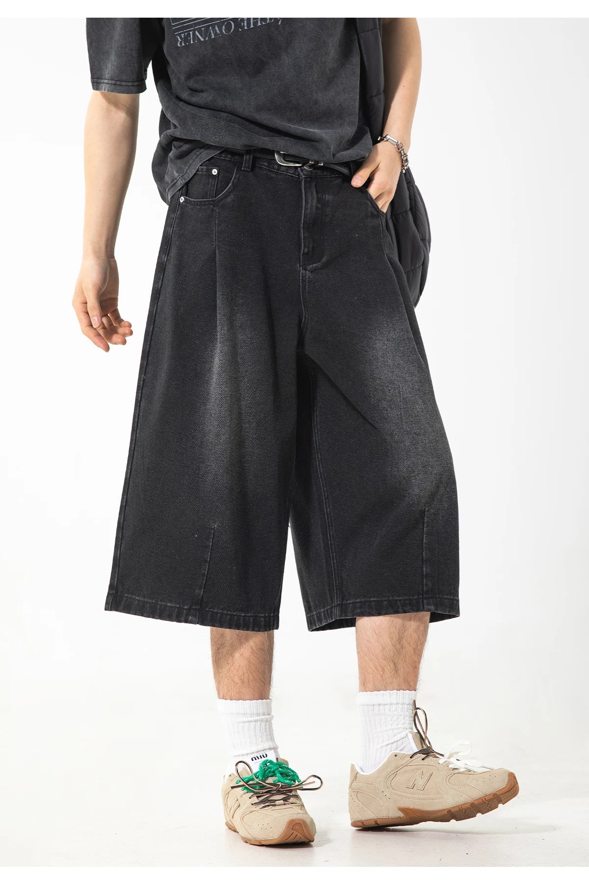Pleat Front Vintage Wash Jorts