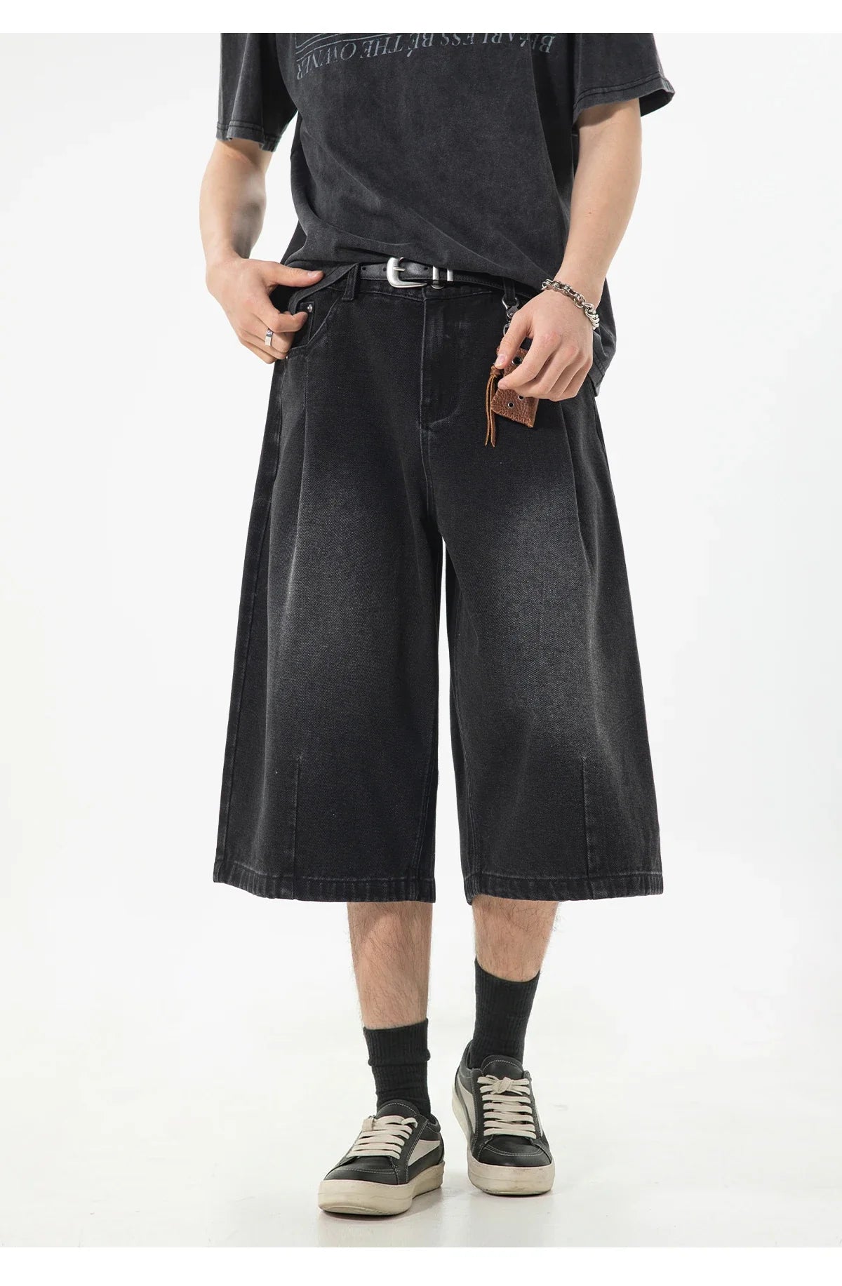 Pleat Front Vintage Wash Jorts