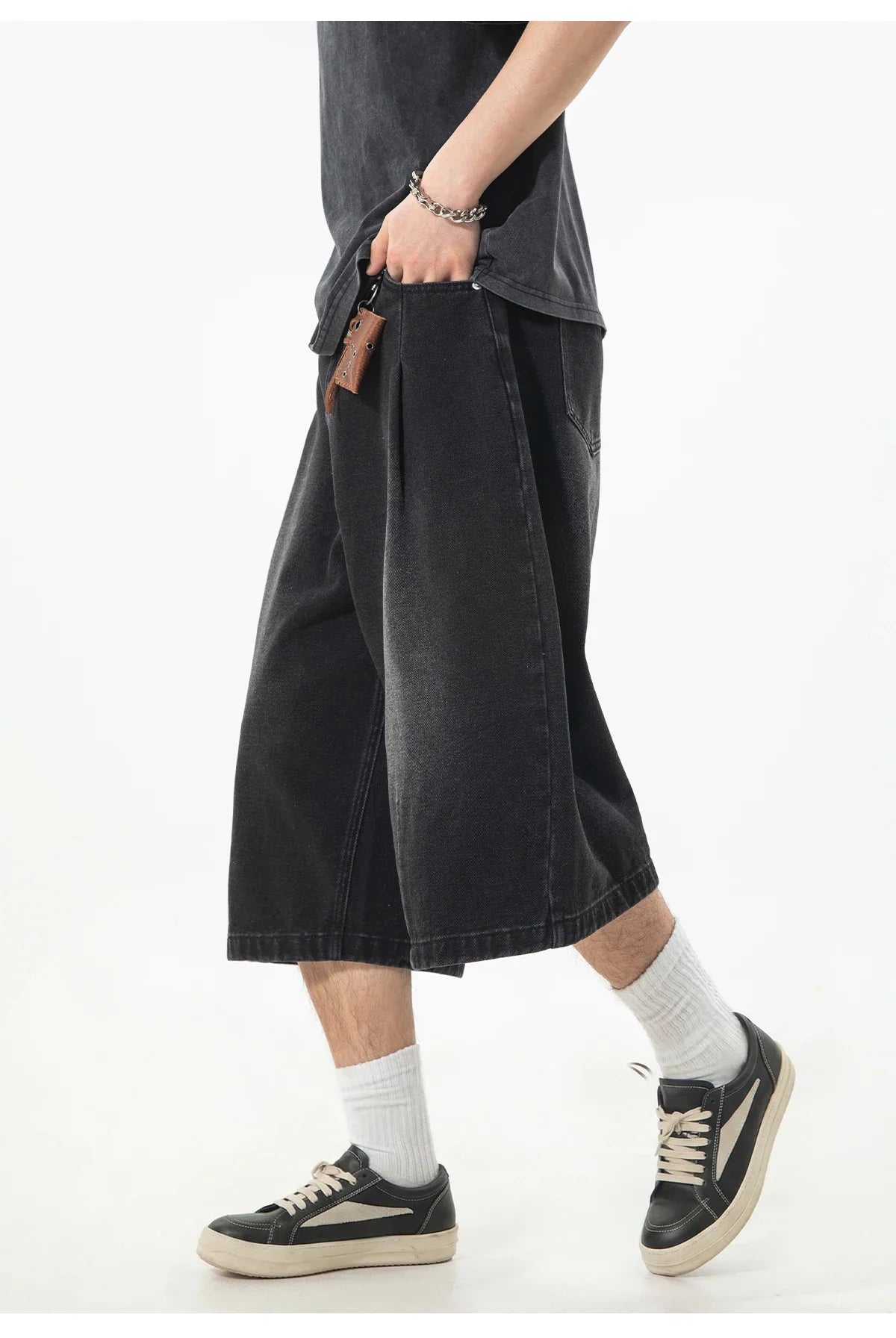 Pleat Front Vintage Wash Jorts